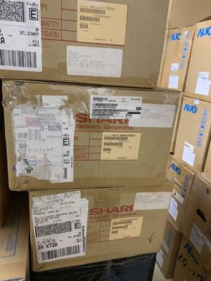 6.4インチ A-Si 350cd/m2 640×480 124PPI TFT LCD パネル LQ064V3DG01
