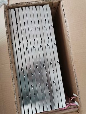 LQ170K1LW02シャープ   17&quot;	LCM	1280×768RGB   300cd/mの²   産業LCD表示