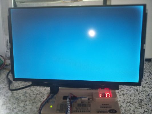 N133BGE-L41 Innolux 13.3」1366の（RGB） ×768 220 cd/mの²産業LCDの表示