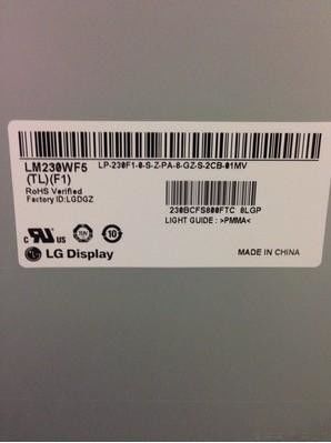 LM230WF5-TLF1 95PPIの正方形Tftは23.0&quot;を250cd/M2 WLEDの運転者表示する